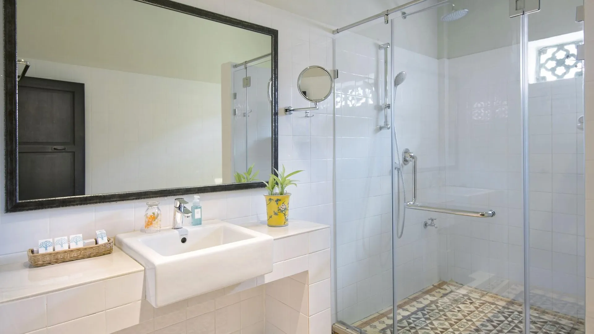Hotel Noordin Mews George Town