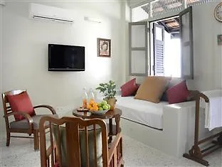Noordin Mews Hotel George Town